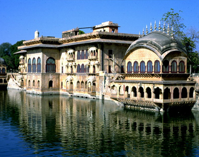 Deeg Palace